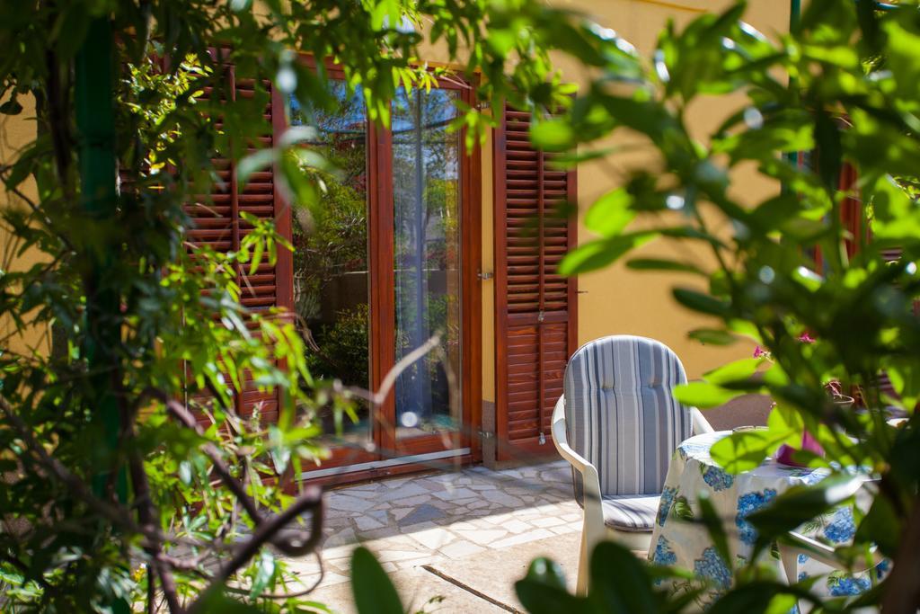 Apartment Dunja Cres Buitenkant foto