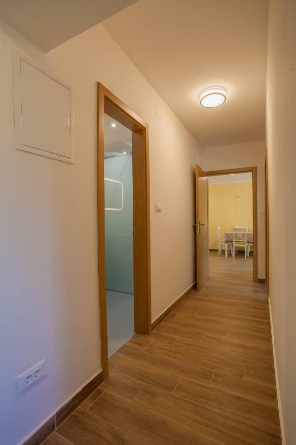 Apartment Dunja Cres Buitenkant foto